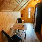 شاليه Glamping Avantura- A Natural Getaway By The Kolpa River *