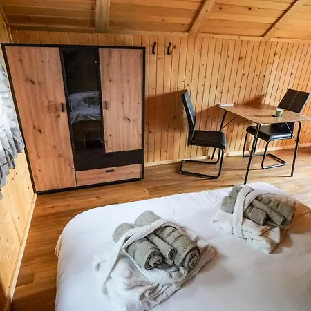 בקתה Glamping Avantura- Cabin For Two, Kolpa Valley *