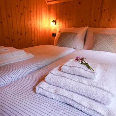 בקתה Glamping Avantura- Cabin For Two, Kolpa Valley Kostel