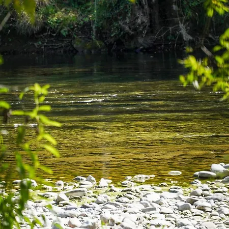 Glamping Avantura- A Natural Getaway By The Kolpa River Kostel