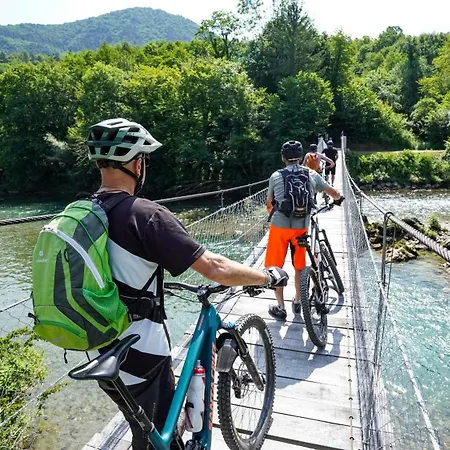 בקתה Glamping Avantura- A Natural Getaway By The Kolpa River Kostel