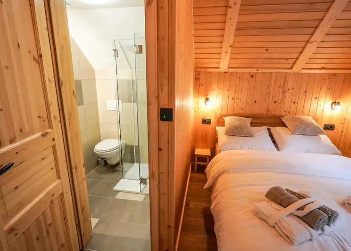 Glamping Avantura- A Natural Getaway By The Kolpa River Шале *