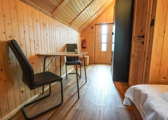 Glamping Avantura- A Natural Getaway By The Kolpa River Шале *