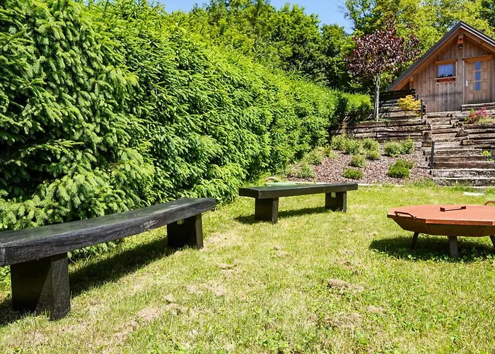 Glamping Avantura- A Natural Getaway By The Kolpa River Kostel