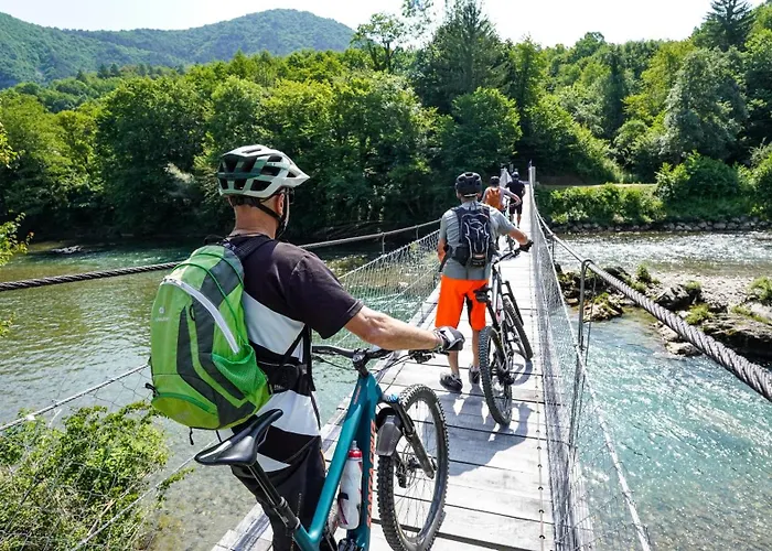 شاليه Glamping Avantura- A Natural Getaway By The Kolpa River Kostel