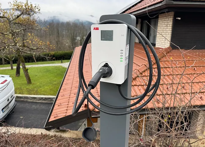 شاليه Glamping Avantura- A Natural Getaway By The Kolpa River Kostel